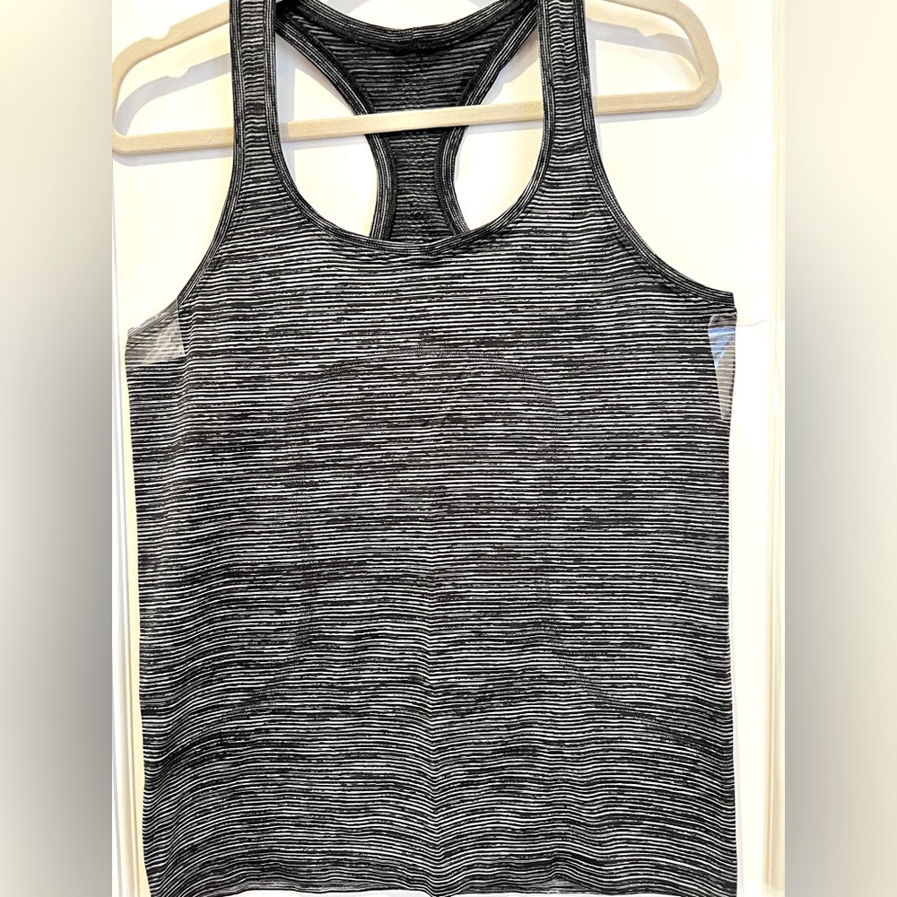 Lululemon Swifty tank size 10